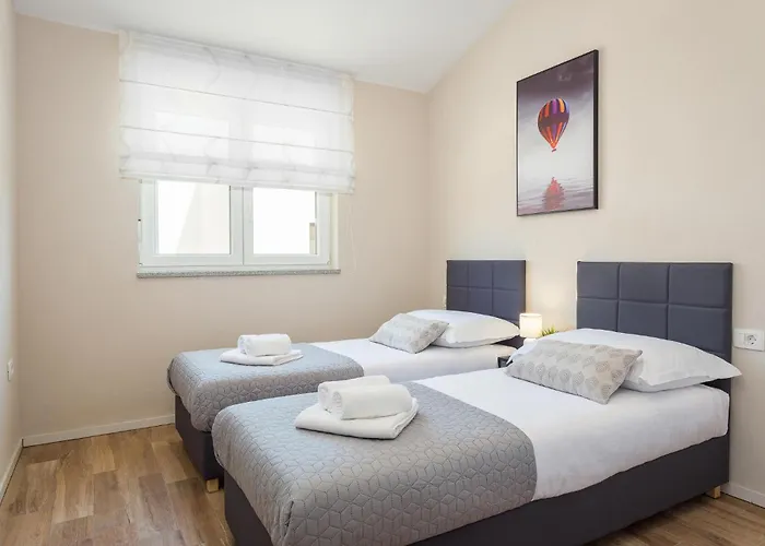 2 Bedroom Pet Friendly In