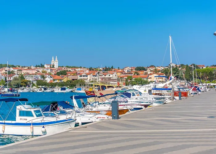 2 Bedroom Pet Friendly In 메덜린