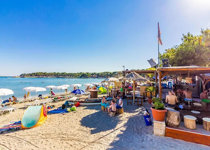 2 Bedroom Pet Friendly In * 메덜린